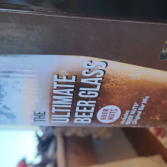 Ultimate Beer Glass 70oz "I'm Down to One Beer a Day" Beer Nuts NWT - Picture 5 of 5